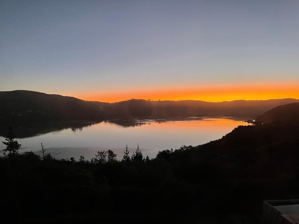 Moonriver Cottage, Prime Lagoon Views & Solar Power Knysna Esterno foto