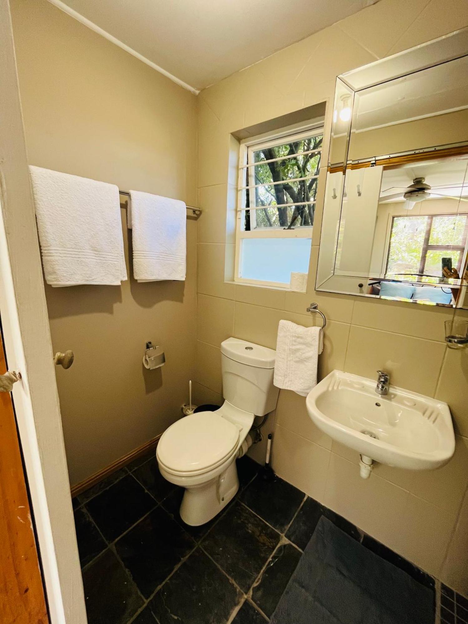 Moonriver Cottage, Prime Lagoon Views & Solar Power Knysna Esterno foto